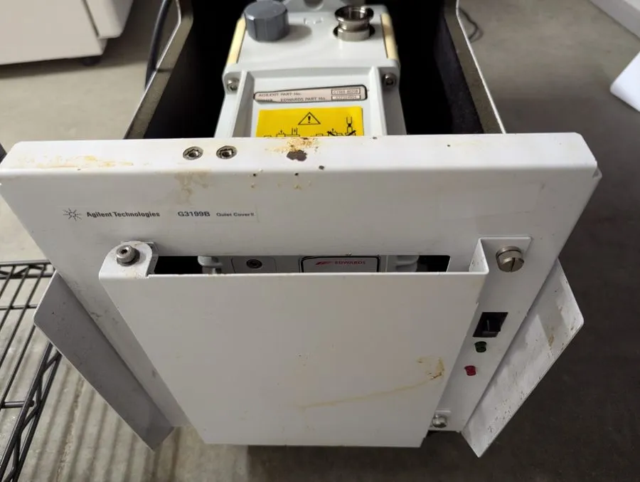 Насос Edwards E2M30 Vane Vacuum Pump With Agilent G3199B Enclosure and Power Ada — фото лота 1