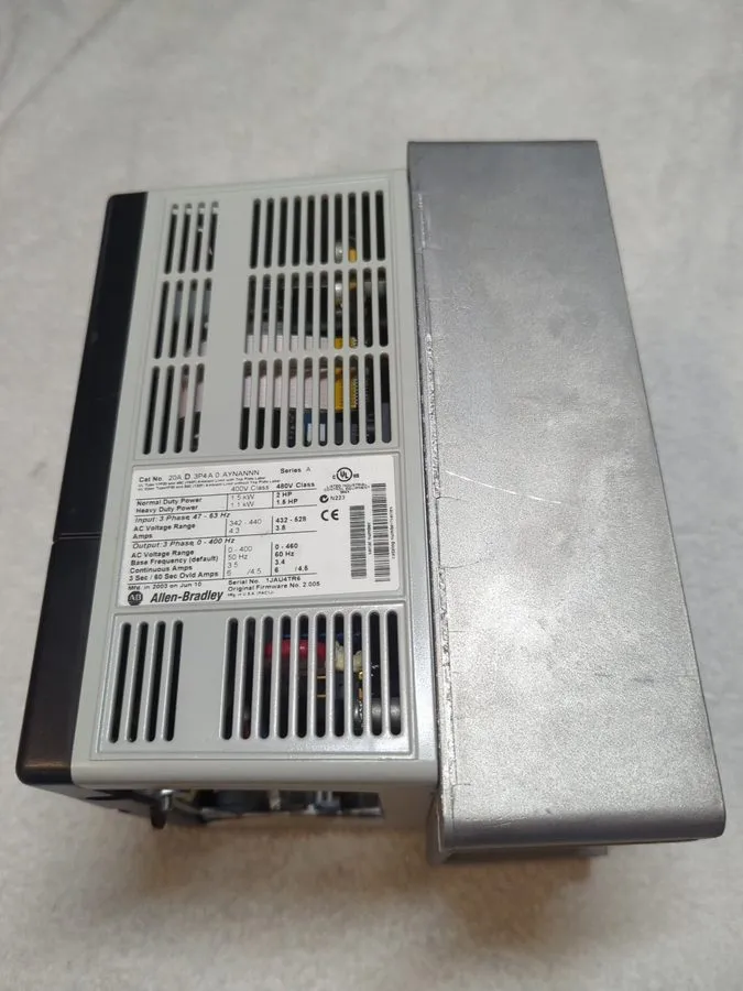 Частотный преобразователь Allen Bradley PowerFlex 70 20AD3P4A0AYNANNN 1.5kW / 2 