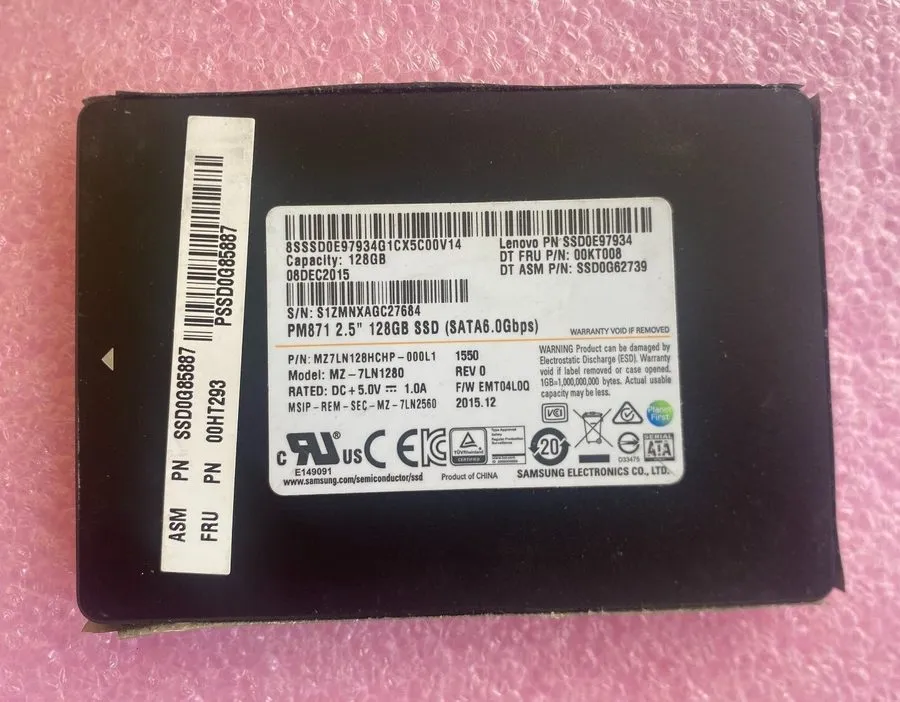 SSD-накопитель Samsung PM871 128GB 2.5" SATA 6Gb/s Solid State Drive SSD MZ-7LN1