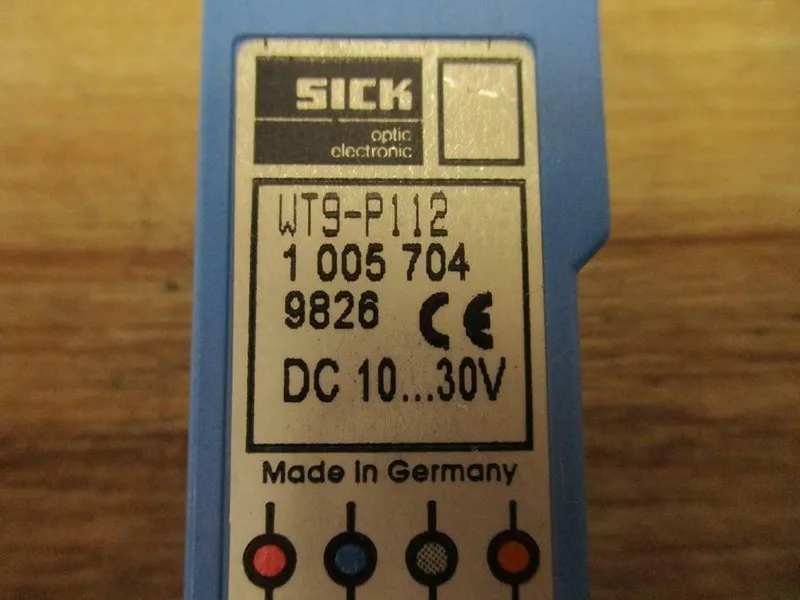 Фотоэлектрический датчик Sick WT9-P112 Photoelectric Sensor