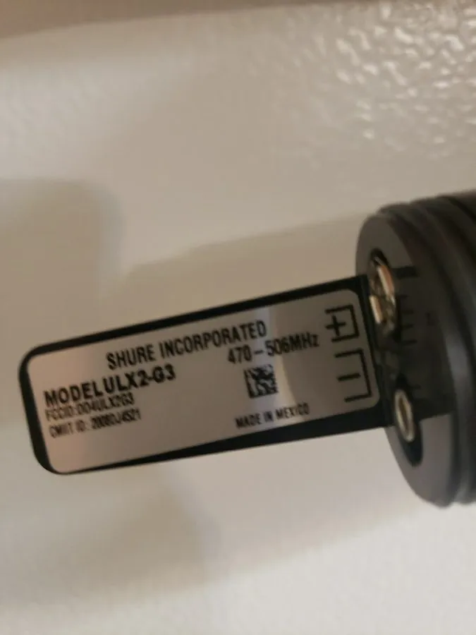 Микрофон Shure ULXS4 J1 Receiver, ULX2/SM58 Microphone