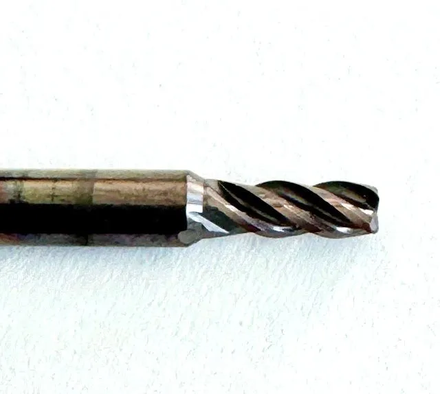 Режущий инструмент 1/2 2 FLUTE SE 45 DEGREE HH CARBIDE END MILL W/.010cr. MICRO1