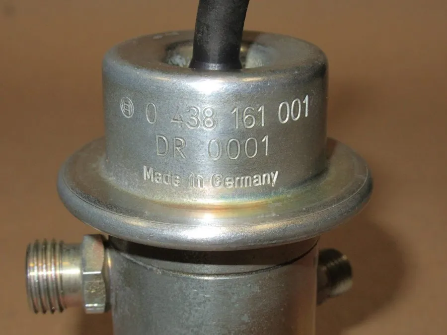 Трубопроводная арматура Mercedes Benz CIS Injection Bosch FPR Fuel Pressure Regu
