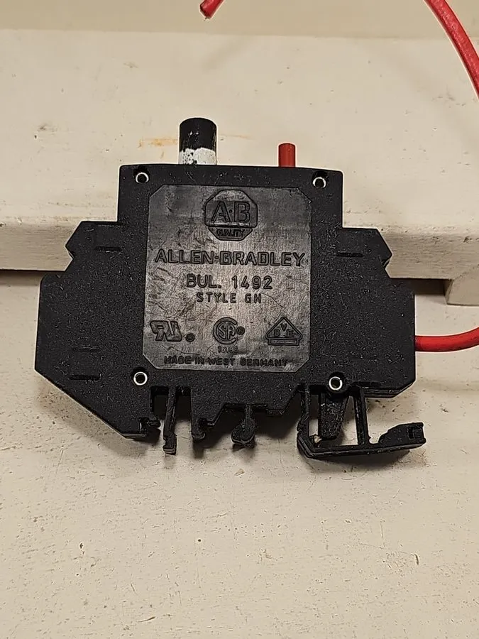 Клеммник Allen Bradley 1492-GH030 Ser. B 3A Supplementary Protector