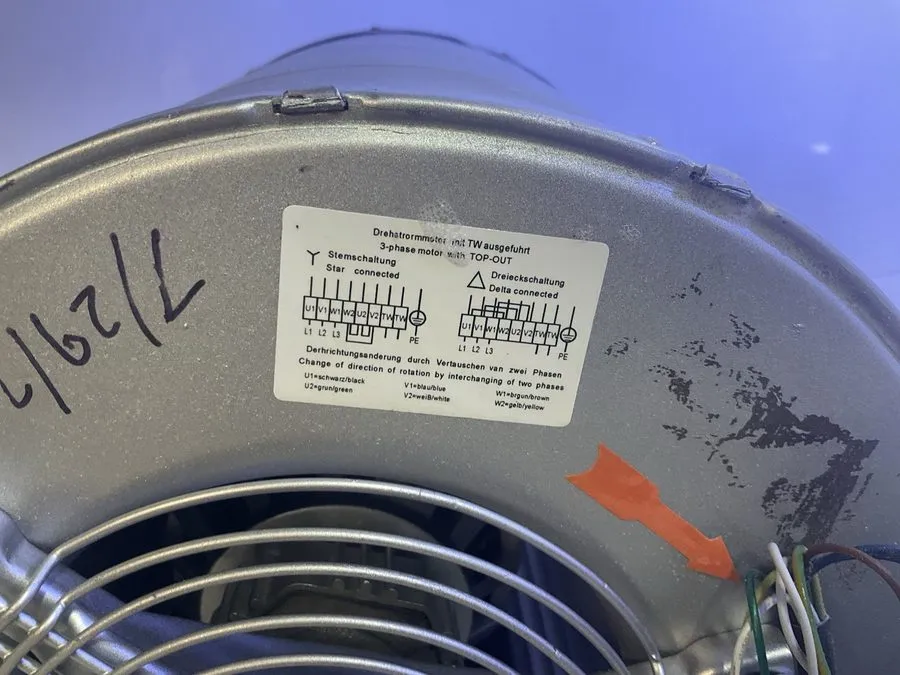 Вентилятор Ebmpapst D2D160-CE02-11 Centrifugal Fan 230/400V 2700RPM 700/1055W — фото лота 2