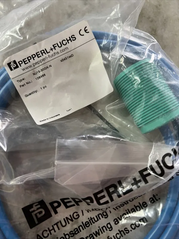 Датчик приближения PEPPERL+FUCHS NJ15-30GK-N 106486 INDUCTIVE PROXIMITY SENSOR