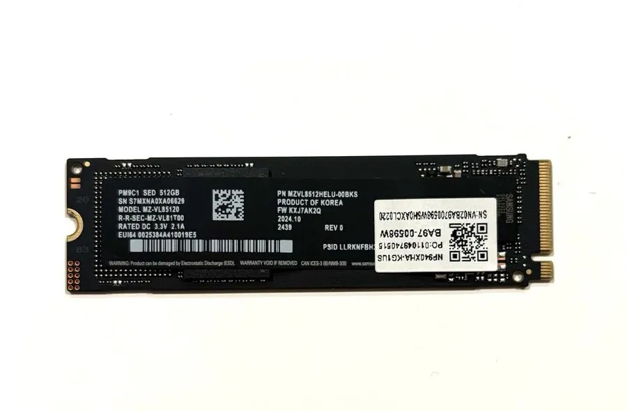 SSD-накопитель Samsung PM9C1 512GB MZ-VL85120 NVMe MZVL8512HELU SSD