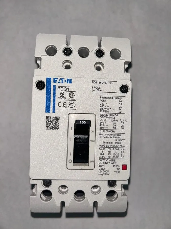 Автоматический выключатель Eaton PDG13C0100TFFJ 480V Circuit Breaker — фото лота 1