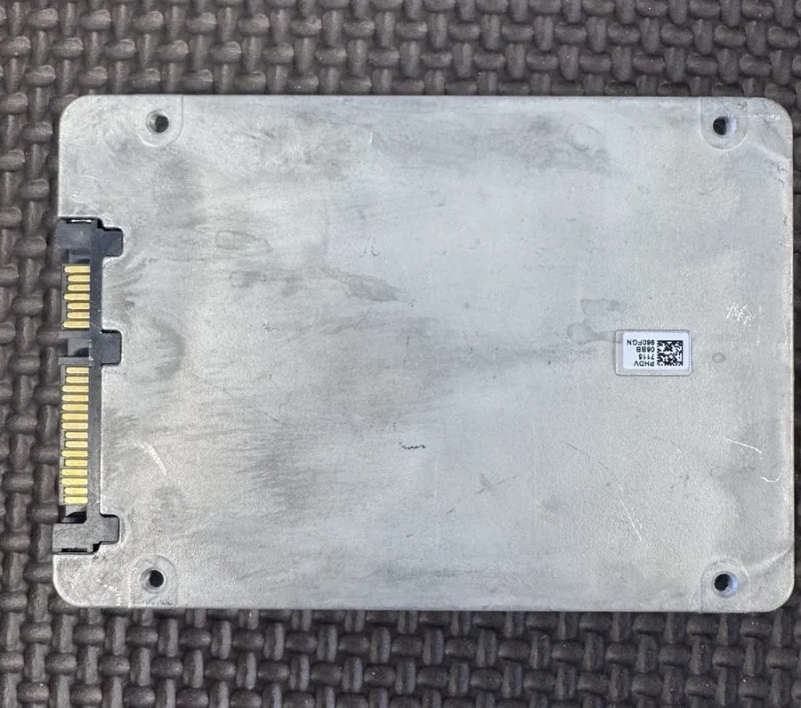 SSD-накопитель Intel DC S3520 Series 960GB SSD 2.5" SATA 6Gbs Solid State Drive
