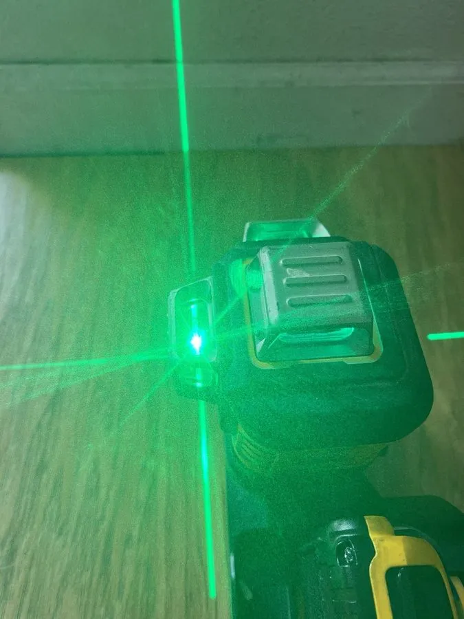 Нивелир DEWALT DCLE34030 Green 3 Beam Rotary Laser Level Tool Only — фото лота 1