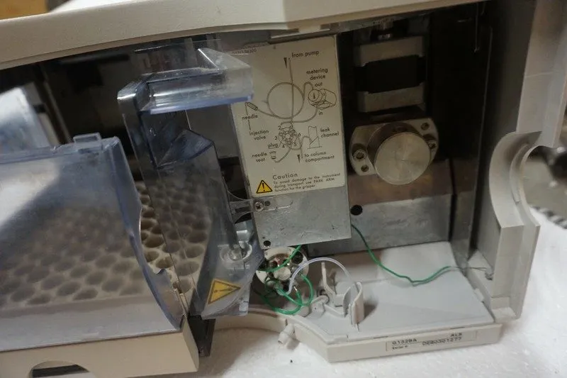 Хроматограф Agilent HP 1100 G1329A ALS HPLC Autosampler Initialization + Video
