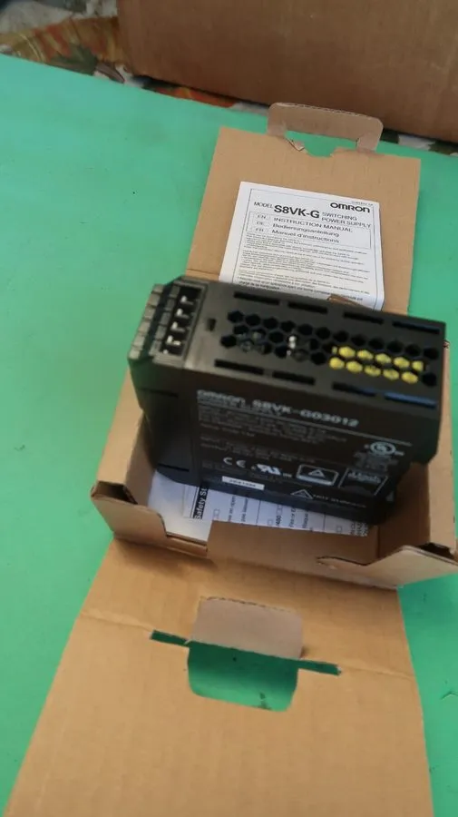 Блок питания OMRON S8VK-G03012 12V DC 30W 2.5A DIN RAIL DC POWER SUPPLY 12 V 30 