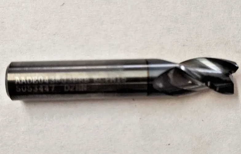 Режущий инструмент Kennametal 7/16 X 9/16 .018 Altin KCPM15 3 FL Carbide CR End 