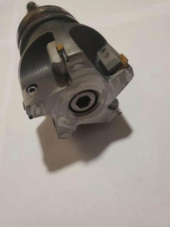 Режущий инструмент 3" Indexable Facemill With Command B4S4-1000 BT40 Arbor Holde