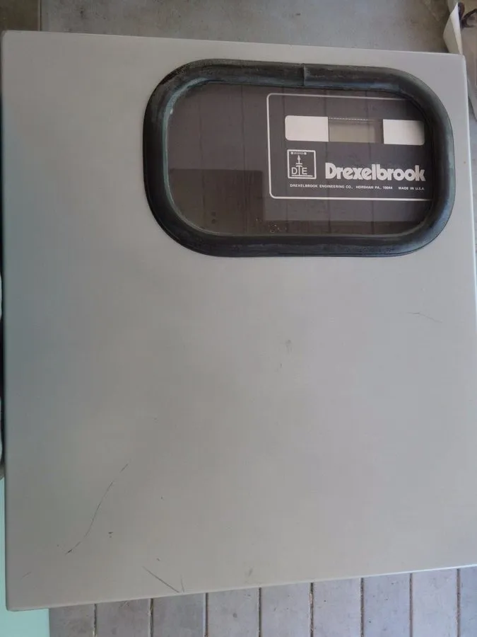 Монтажный шкаф DREXELBROOK RFI TRANSMITTER HOFFMAN CASE ENCLOSURE 261-7-302-CD3