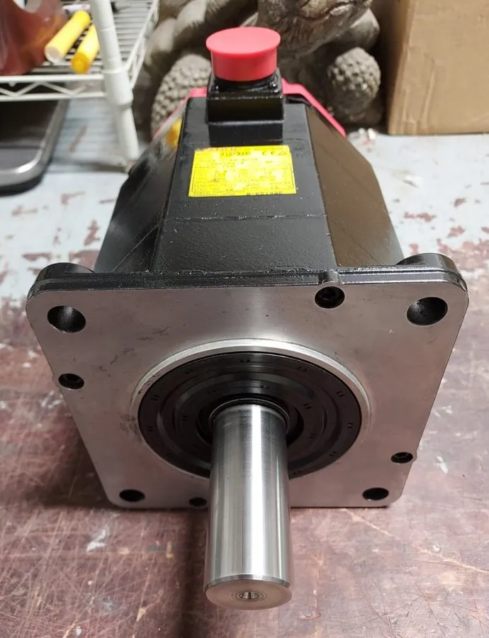 Серводвигатель FANUC AC SERVO MOTOR a12/3000 A06B-0143-B075