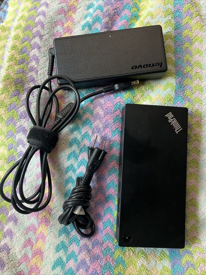 Док-станция Lenovo ThinkPad USB-C Dock Gen 2 Laptop Dock LDC-G2 W/ Cables and ch