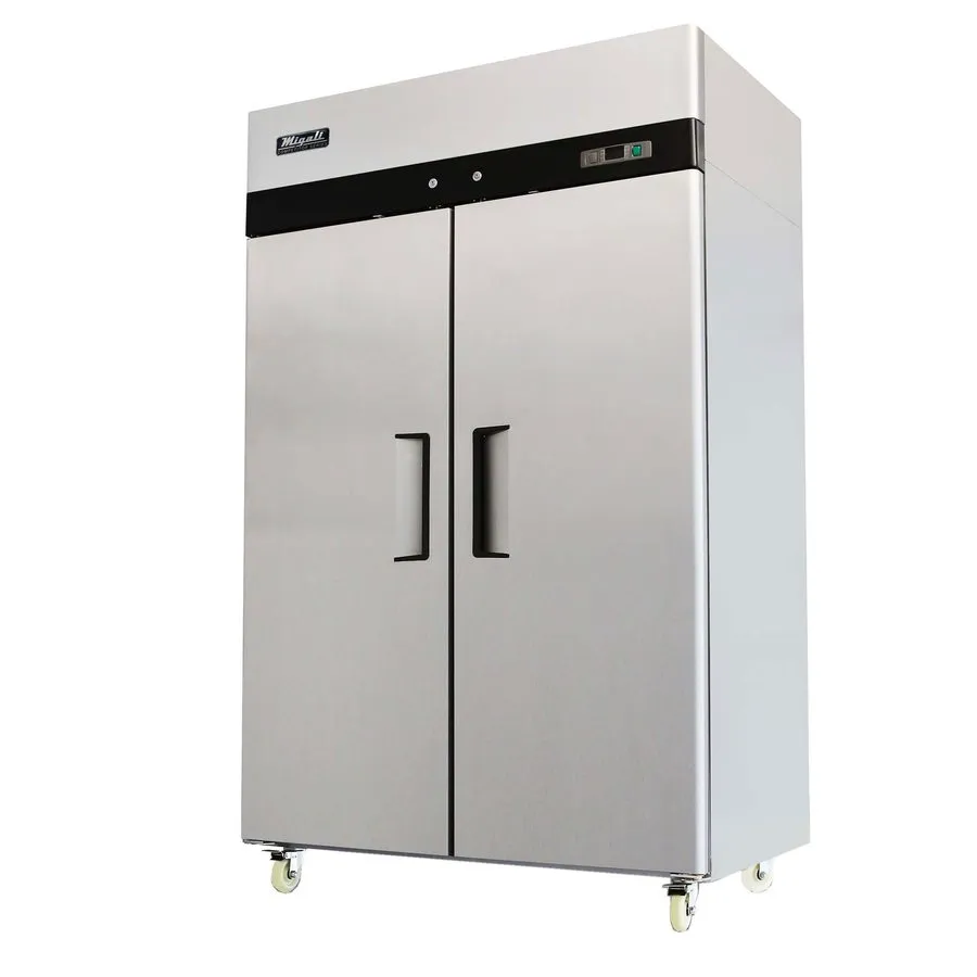 Холодильный шкаф Migali C-2R-HC 51" 2-Section Reach-In Refrigerator w/ 2 Solid D