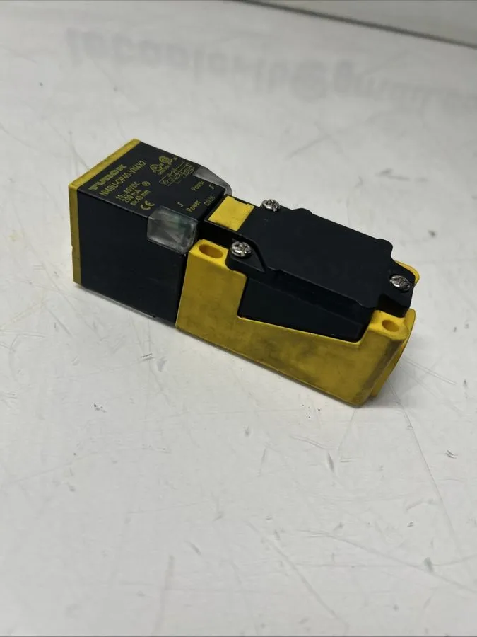 Датчик приближения TURCK NI40U-CP40-VP4X2 PROXIMITY SWITCH SENSOR 10-65VDC UNMP — фото лота 2