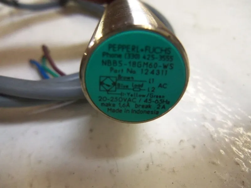 Датчик приближения Pepperl+ Fuchs NBB5-18GM60-WS 250VAC 200mA Proximity Sensor 1