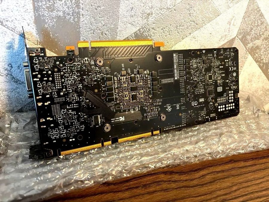 GPU-ускоритель Nvidia Quadro GP100 16GB HBM2 Graphics Card GPU Pro / Gaming