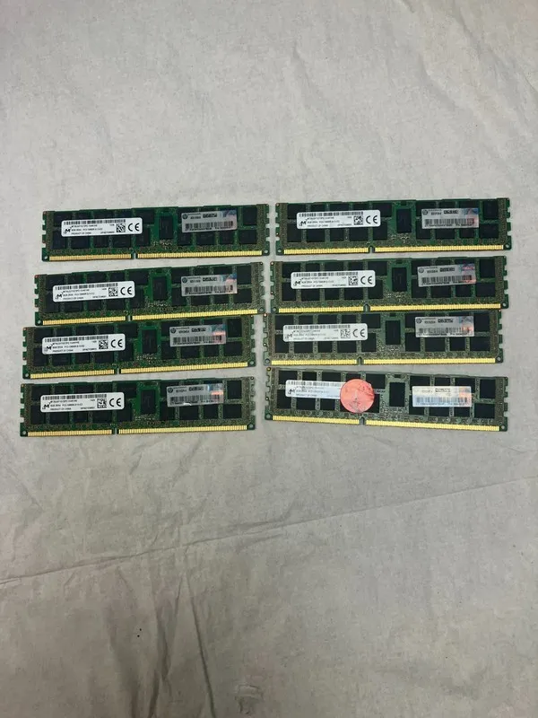 Модуль памяти HP Hynix 8GB PC3-10600R DDR3 ECC Registered Server RAM 500205-071 