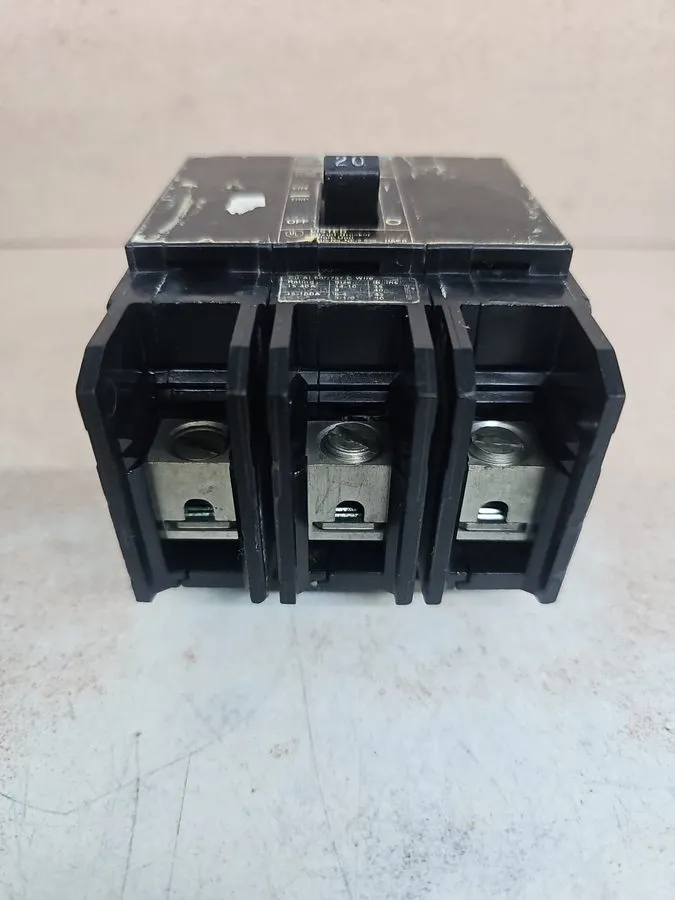 Автоматический выключатель Siemens BQD320 Circuit Breaker 20A 3-Pole HACR Rated 