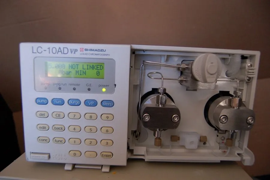 Хроматограф Shimadzu LC-10ADVP (LC-10AD VP) HPLC liquid chromatograph pump