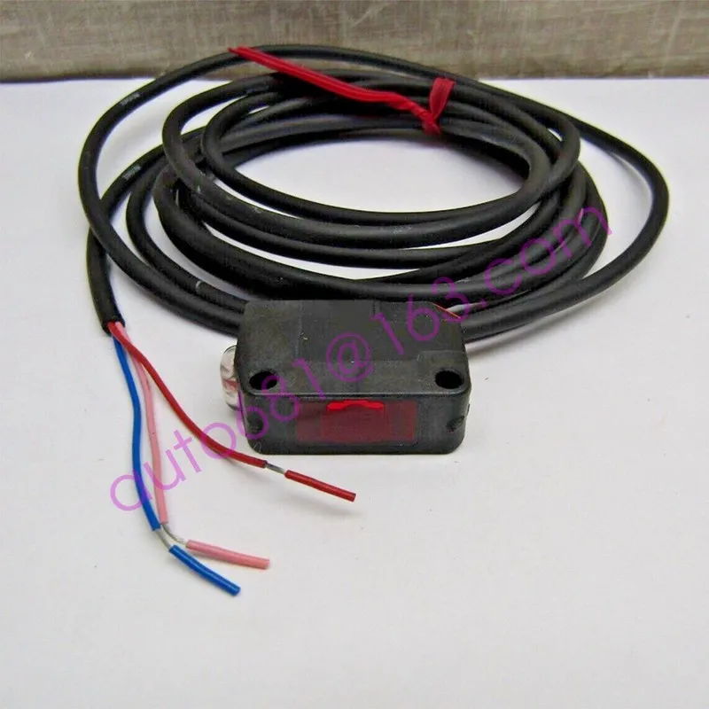 Фотоэлектрический датчик Keyence Photoelectric Sensor NPN12-24VDC Red LED PZ2-51