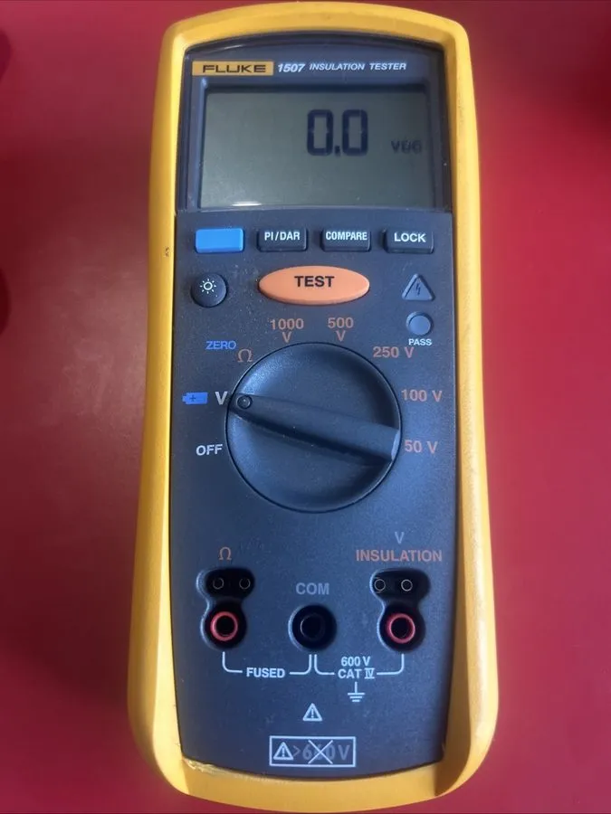 Мультиметр Fluke 177 True-RMS 6000-Count CAT III 1000V Digital Multimeter Backli