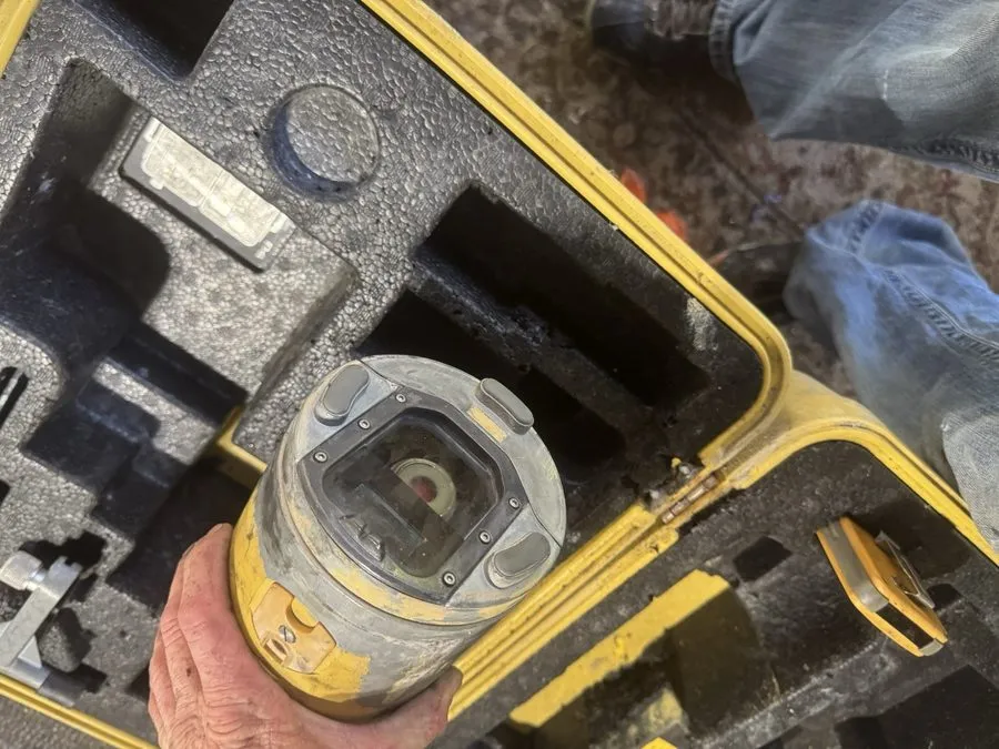 Нивелир Topcon TP-L3G Rotary Laser Level Green Beam Manual Leveling w/ RC-200 &  — фото лота 2