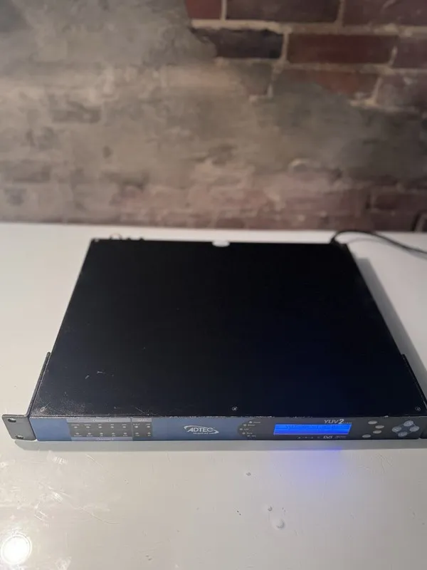 ТВ-модулятор Adtec Digital YUV2QAM Dual Channel Distribution Encoder QAM Modulat — фото лота 2