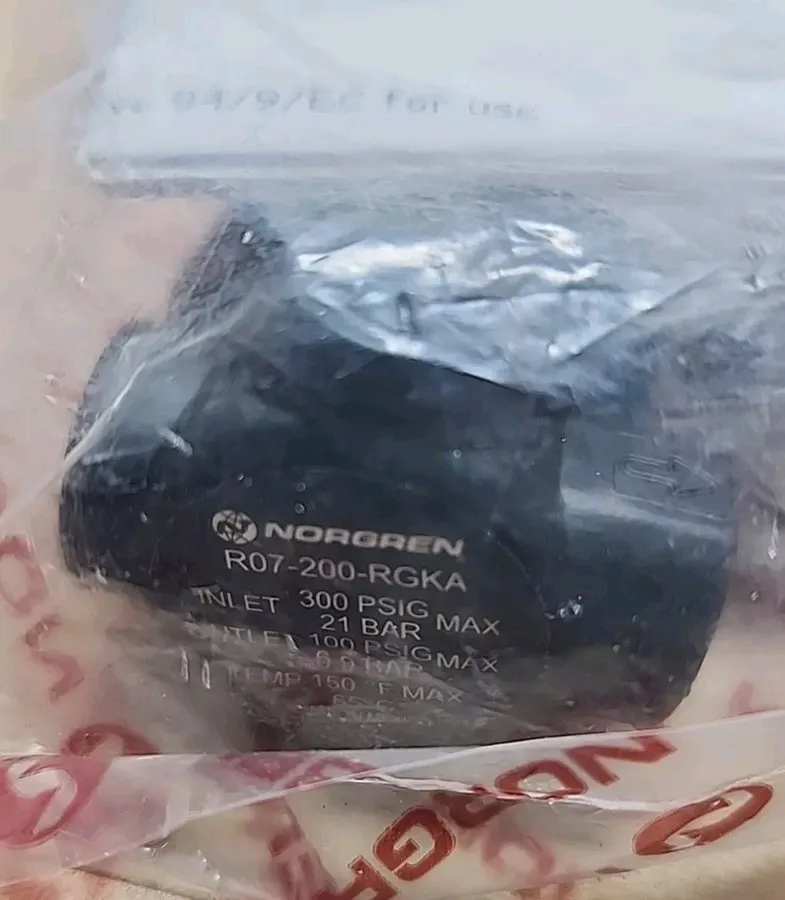 Регулятор давления Imi Norgren R07-200-RGKA Pneumatic Regulator 300psi 0-100psi/
