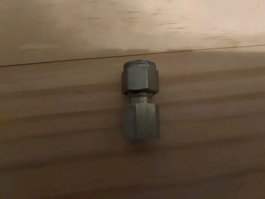 Фитинг Swagelok SS-400-7-2 Stainless Steel Swagelok Tube Fitting FNSP — фото лота 1