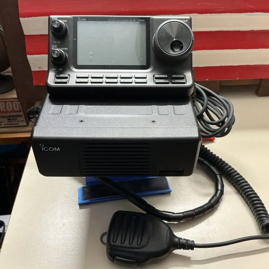 Радиостанция Icom IC-7100 Ham Radio HF VHF UHF Transceiver Box Cords Works