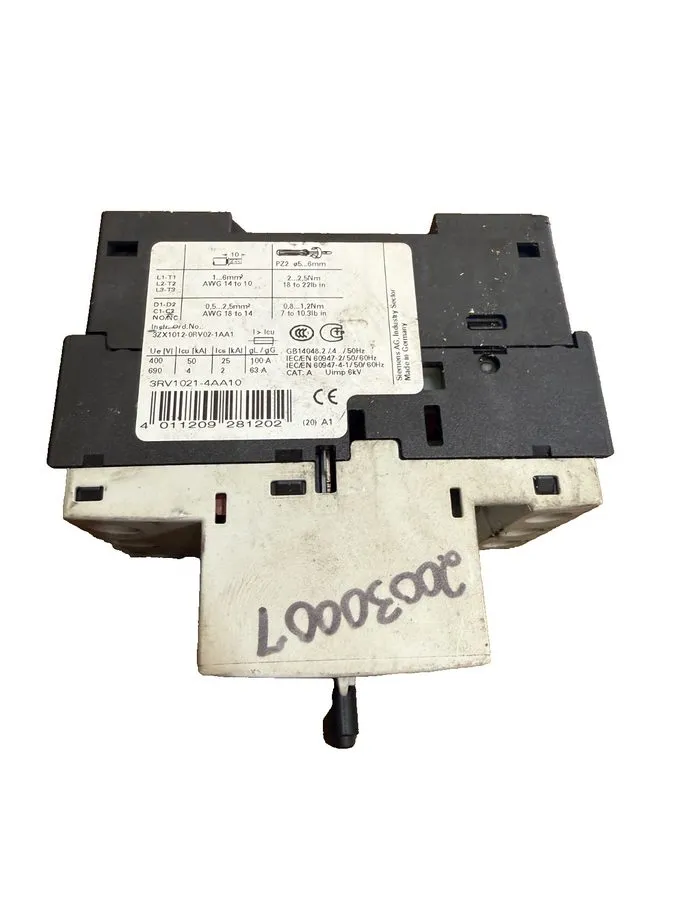Автоматический выключатель SIEMENS 3RV1021-4AA10 MOTOR PROTECTION CIRCUIT BREAKE — фото лота 1