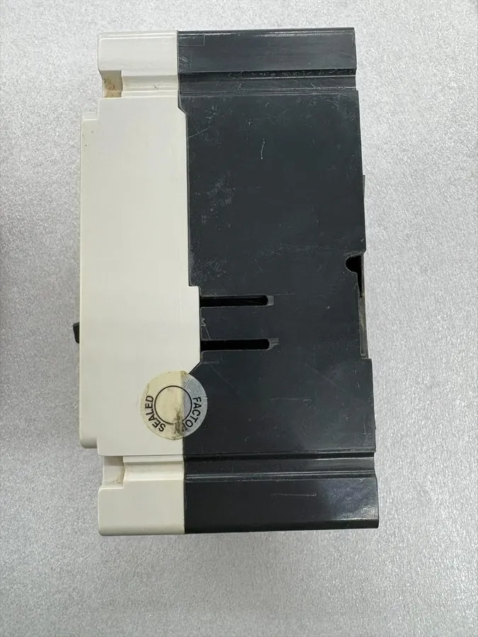 Автоматический выключатель EHD3100BP10 Eaton Circuit Breaker 100A 480V 3P Condit