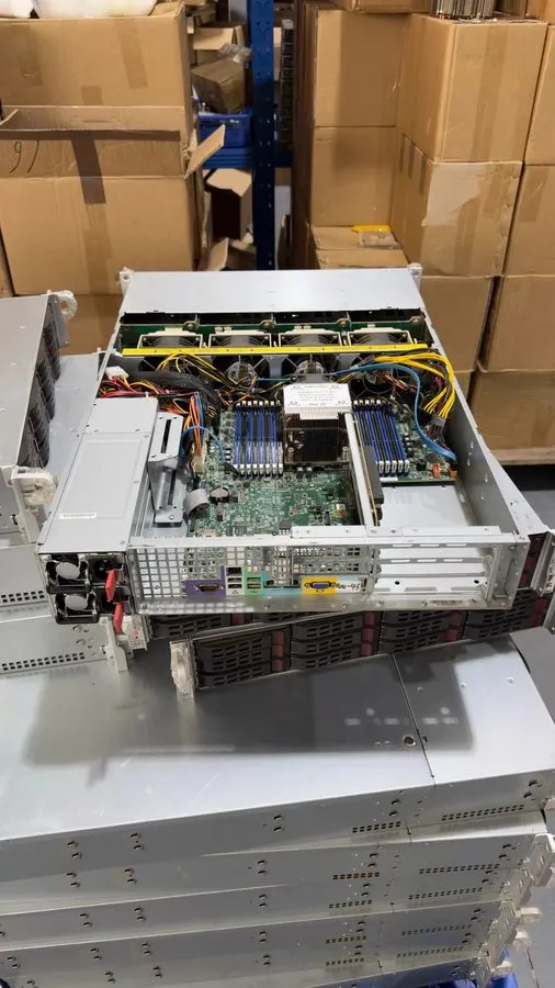 Сервер Supermicro H11SSW-NT Server/12X3.5"(2X NVME)+1XEPYC 7702/8X32G 3200MHz/1X