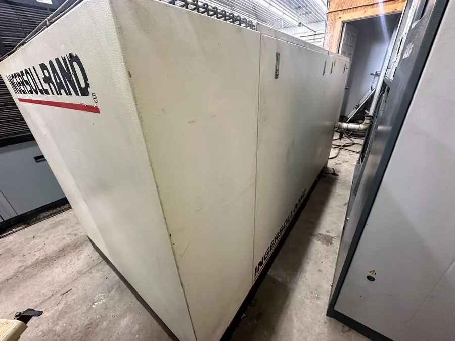 Компрессор 75 HP INGERSOLL-RAND MODEL #SSR-XF75 ROTARY SCREW AIR COMPRESSOR