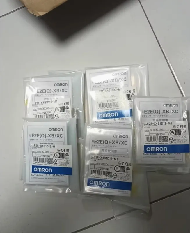 Датчик приближения Omron E2E-X4B1D12-M1 Proximity Sensor
