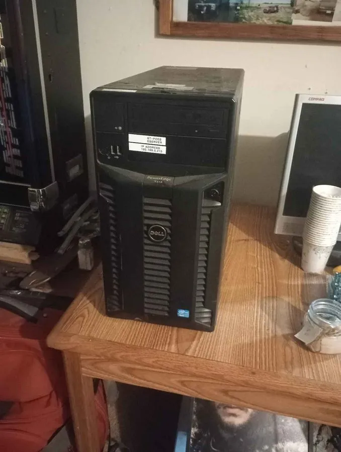 Сервер Dell PowerEdge T310 Server Tower ST-PCSS ESERVER