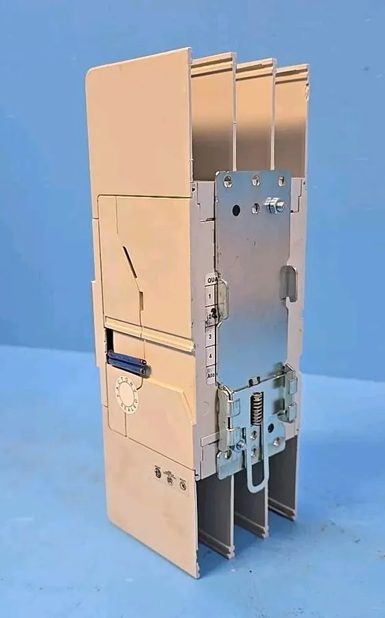 Автоматический выключатель 140G-G6C3-C80 ALLEN BRADLEY Circuit Breaker 80A 3-Pol — фото лота 2