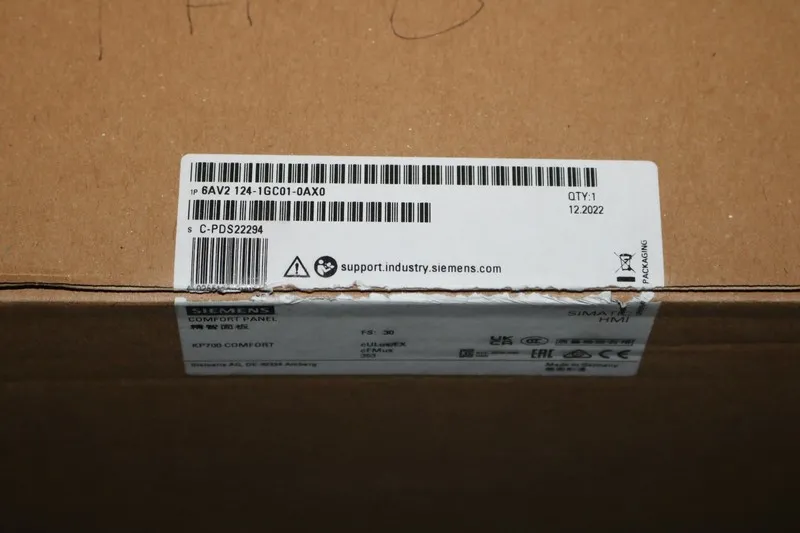 Панель оператора Siemens 6AV2124-1GC01-0AX0 HMI KP700 Comfort Panel