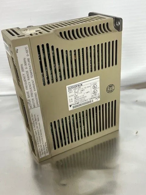 Сервопривод Yaskawa (SERVOPACK) Servo Drive MODEL SGDA-02BS — фото лота 2