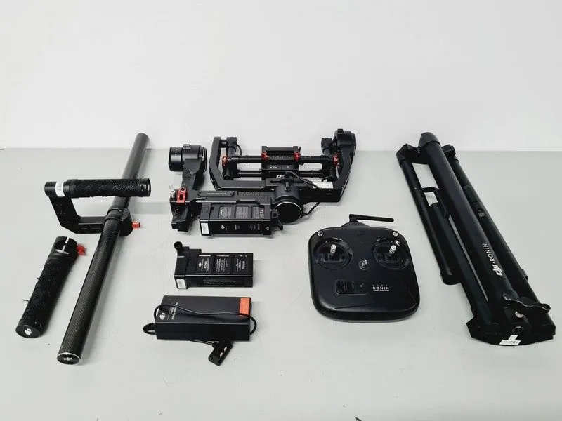 Фотокамера DJI Ronin-R-16 Professional Handheld Camera Stabilised Gimbal System