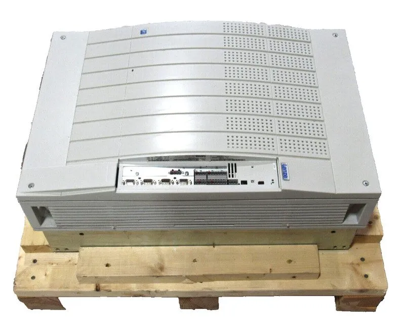 Сервопривод LENZE Servo Drive Inverter EVS9331-ESV004