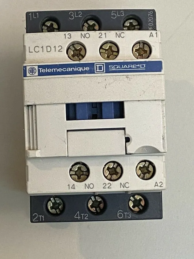 Контактор Schneider Electric TeSys D LC1D12 IEC Contactor 12A AC 110-120V Coil 3 — фото лота 2