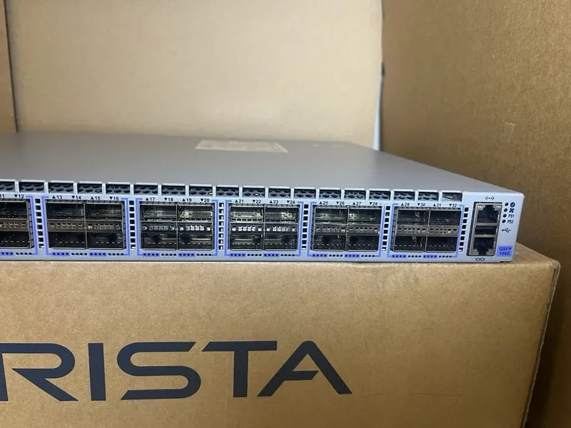 Коммутатор Arista DCS-7060CX2-32S-F 32x 100GbE QSFP28 + 2x 10GbE SFP+ L3 Switch — фото лота 4