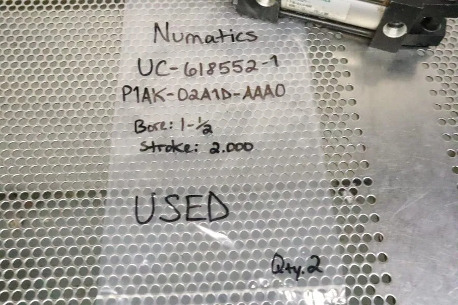 Пневмоцилиндр Numatics P1AK-02A1D-AAA0 Pneumatic Cylinder Bore: 1-1/2 Stroke: 2. — фото лота 1