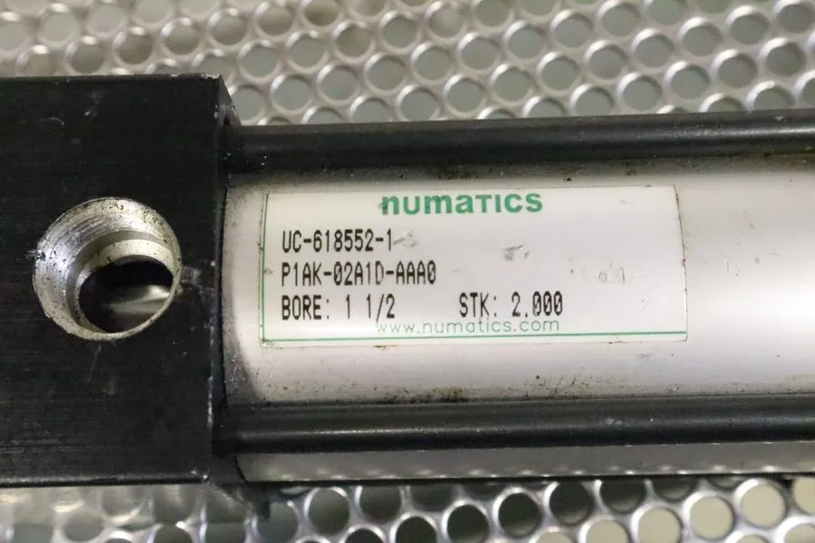 Пневмоцилиндр Numatics P1AK-02A1D-AAA0 Pneumatic Cylinder Bore: 1-1/2 Stroke: 2. — фото лота 2